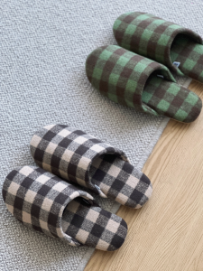 Dép Đi Trong Nhà Bằng Vải Cotton Mềm Mại Đế Bằng Thoải Mái Chống Trượt Thoáng Khí Mùa Xuân Thu Phong Cách Nhật Bản Dành Cho Cả Nam Và Nữ