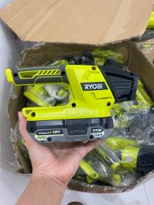 Đèn RYOBI 18v SIÊU TIẾT KIỆM PIN CỔ XOAY 360 ĐỘ TIỆN LỢI DỄ DÀNG SỬ DỤNG