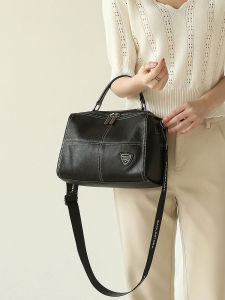 Top Layer Cowhide Leather Boston Pillow Shaped Handbag Womens Commuter Single Shoulder Slant Cross Bag Large Capacity