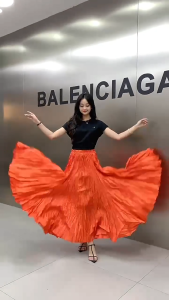 8081 Slimming Flared Versatile A-Line Spring Mature Style Pleated Skirt Loose One Size (45-75kg)