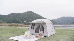 MOBI GARDEN เต็นท์ตั้งแคมป์ทันทีเต็นท์อัตโนมัติสําหรับ 1-3 คนกันน้ําพื้นที่ขนาดใหญ่ ที่พักพิง ที่พักชั่วคราว