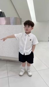 Áo sơ mi thêu gấu ngực viền nổi 2 màu Xanh và trắng tay ngắn bé trai 1 tới 7 tuổi Bernie H1224A41