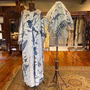 Fabia Set Kaftan + Jilbab by Dian Pelangi LIMITED EDITION Setelan Busana Muslim Maxi Dress Gamis Abaya Gaun Batik Tie Dye Pesta Pernikahan Kondangan Pengajian Wanita Hijaber Cantik Anggun Modis Modern Casual Formal Model Motif Hand Made Terbaru Kekinian