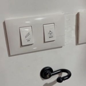 สติ๊กเกอร์สวิตซ์ไฟ แบบใส กาวเหนียว ติดทนนาน กันน้ำ มี 2 ภาษา (ไทย&อังกฤษ) โทนขาวดำ มินิมอล สติ๊กเกอร์ติดสวิทช์ไฟ สติ๊กเกอร์ติดสวิทช์ สติ๊กเกอร์ติดสวิท สติ๊กเกอร์สวิทช์ไฟ Signal Stickers - Lazada