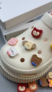 Set 14 Sticker Charm 3D chủ đề cáo đỏ Mayto gắn Dép Cross Dép Sục Cá Sấu JB-184