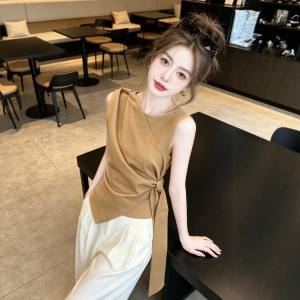 Loowmane | Luxury Style Tie-Waist Blouse