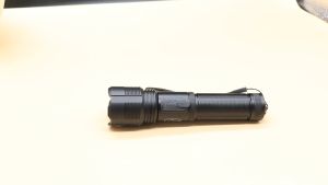 LED Senter Super Terang Outdoor Zoom Camping Senter Cas Waterproof Police Flashlight