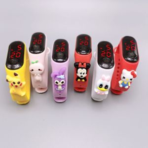 นาฬิกาอิเล็กทรอนิกส์ LED สร้อยข้อมือนักเรียนที่สร้างสรรค์ นาฬิกากีฬาสำหรับเด็ก