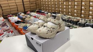 ลองเลขที่ 6 รูปร่างสวยและผู้หญิง รองเท้าลำลองรัดส้น MLB White B สินค้าคุณภาพ รุ่นใหม่สวยสุดฮิต แฟชั่นมาแรง