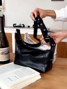 Tas wanita terbaru 2025 ARJUNA slingbag korea style fashionable rekomendasi fashion perempuan terbaru