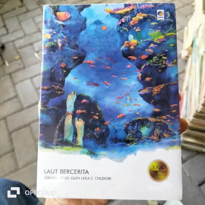 Novel Remaja / Laut Bercerita Soft Cover