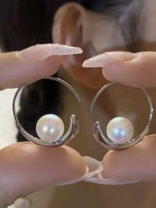 925 Silver Needle Pearl Bead Earrings Womens Fashion Trendy Design Sensation High-End Feeling New 2024 Ear Jewelry