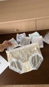 UB-32 เซตกางเกงใน ผ้าวิสคลอสลายดอก (1 กล่องมี 6 ชิ้น)