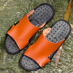 2024 Slipper For Men Non Slip Beach Leather Slippers Mens Slides Slippers Summer House Outdoor Slippers For Men