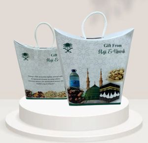 kardus paperbag oleh oleh haji isi 50