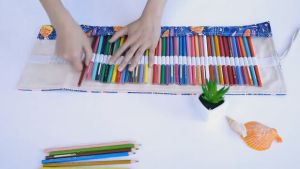 กระเป๋าผ้า 36 ช่อง บริเวณที่ใส่แคนวาส ยางลบ กล่องผ้า ดินสอ ผ้าหนา ซักล้าง ดินสอ ไม่ปลอดภัย ถูกสร้างขึ้นโดยอุปกรณ์จัดเก็บดินสอ สามารถรอยัลผ้าได้