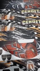 Stiker Decal Sangkar Burung Kotak Kosan Koper Kenari Cendet Cucak Ijo Desain Red Bull Anti Air