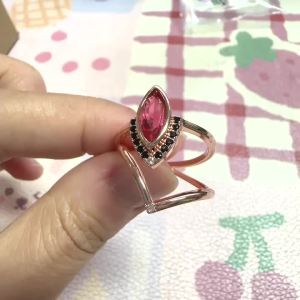 Huitan Luxury Women 2Pcs/Set Ring Inlaid Bright Red Marquise Cubic Zirconia Elegant Wedding Party Accessories Fashion Jewelry