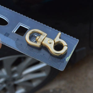 Mini Brass Tiger Head Keychain Copper Bell Car Key Holder Creative Personalized Vehicle Key Pendant Festive Gift Idea