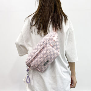 กระเป๋าคาดหน้าอกกระเป๋าผู้หญิงกระเป๋าสะพายข้างผ้าใบสำหรับนักศึกษามหาวิทยาลัยแฟชั่นแมทช์ลุคง่ายแบบใหม่ปี2024กระเป๋าคาดเอวผู้หญิงกระเป๋าสะพายไหล่แฟชั่น INS