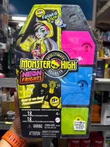 MONSTER HIGH Skulltimate Secret Dolls
