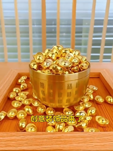 元宝 金元宝 開光招财 聚宝盆 百福铜缸 一桶金 小元宝 摆件 Fengshui Items 摆设 送礼 中式 金属 工艺品 小金豆 Solid Simulation Mini Alloy Glossy Yuanbao 招财进宝 聚宝盆 家居摆件 实心沙金元宝 五帝钱