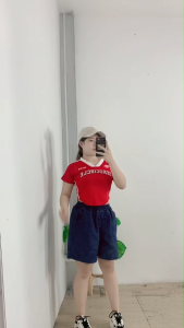 ชุดเซ็ตสไตล์อเมริกัน เสื้อครอปแขนสั้น ฟิตเข้ารูป ใส่สบาย เพิ่มลุคสาวสดใสทุกโอกาส