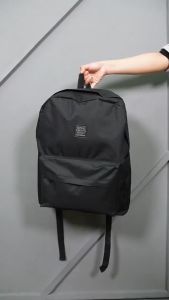 {\n \"article\": \" Tas Ransel Pria Wanita Backpack Cowok Laptop Kerja Kuliah Sekolah Traveling Hitam Terlaris 2025