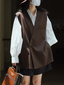Early Spring New Arrival Korean Style Elegant V-neck Diagonal Buckle Suit Vest Loose H Profile Casual Slim Looking Sleeveless Tops Women