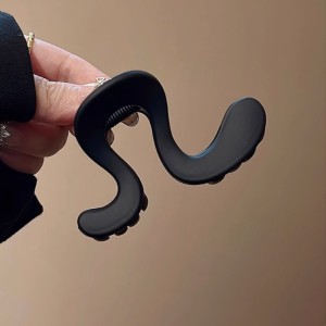 Elegant Simple Shark Hair Clip Womens Half Updo Hair Accessories Back of Head 2024 New Design Fashionable Hair Grips