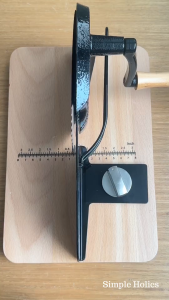 Classic Bread Slicing Machine / Sourdough Cutter Machine / Sourdough Bread Knife / Manual Home Bread Cutter / Classic Manual Bread Slicer