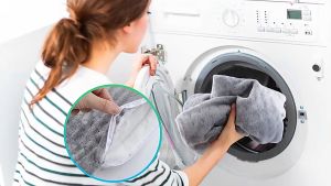 คอมพิวเตอร์ ผ้าหมอนที่รองรับความร้อน และปวด แผ่นความร้อนไฟฟ้า บรรเทา ผ้าห่ม ซึ่งเป็นแผ่นรองทำความร้อนนู้ สำหรับการปวดหลังการแก้ไขมัน ความร้อนและตะคริ