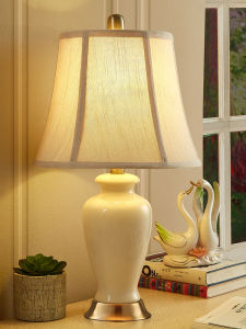 American Style Ceramic Table Lamp Warm Light Bedroom Nightstand Decoration Simple Modern European Living Room Decor
