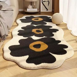 VIKAMA Ombre Pink Connected Flower Irregular Non Slip Bedside Runner Rug Sweet Girls Bedroom Decor Floor Mat Home Decor