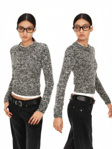 Two-toned Slub Yarn Retro Coarse Knit Round Neck Short Sweater