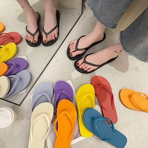 New Style Women's Summer Trendy Outdoor Wear Beach Flip Flops