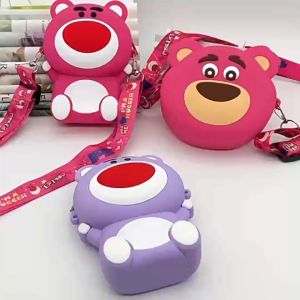 Túi đeo chéo mini túi đeo chéo gấu dâu túi silicon hình dáng gấu dâu Lotso dễ thương cute hottrend - Happy Life 4Kid