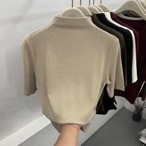 Semi-high ปกเสื้อ เสื้อยืดแขนสั้น ผู้หญิง เสื้อเบส สลิมฟิต ลายคลาสสิกเย็บปะติดปะต่อสีบริสุทธิ์ ดีไซน์ ฤดูใบไม้ร่วง Essential