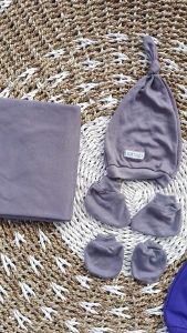 Paket Newborn 4in1 Bedong Topi Sarung Tangan Kaos Kaki Bayi Baru Lahir Laki Laki Perempuan Polos