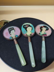 คันฉ่องกระจกทรงกลม/ ทรงรี ด้ามจับเป็นหินธรรมชาติ (ของเก่าหายาก)