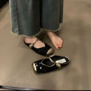 รองเท้าแตะส้นเตี้ยแบบสวมครึ่งนิ้วสไตล์ฝรั่งเศสสำหรับผู้หญิงไซส์ใหญ่ 41-43 รองเท้าแตะแบบสวมครึ่งนิ้วสไตล์เกาหลีสำหรับใส่ไปทำงานในฤดูร้อน