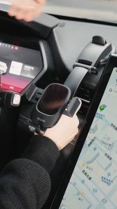 Mcdodo Universal Car Phone Holder Suction Cup For Dashboard Windshield 360° Free Rotation CM 7220