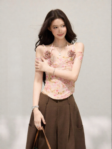 THROUS | Áo Thun Ôm Body Thiết Kế In Hoa