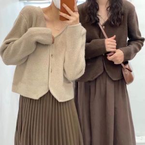 Knitted V-Neck Long Sleeve Short Cardigan Womens Fashion Loose Fit Spring Autumn Korean Style All-Match Outerwear Top