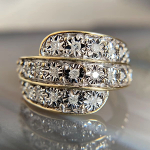 Luxury Two-tone Wrapped Synthetic Gemstone Ring Copper Material Women Jewelry Ring For Banquet Matching