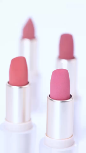 ลิปสติก ซีเวนน่า คัลเลอร์ส เฟรเรอะ เวลเวท แมทท์ ลิปสติก SIVANNA FEATHER VELVET MATTE Lipstick HF820