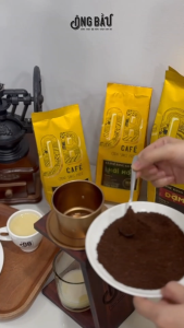 Thùng 8 Túi Ông Bầu Cà Phê Rang Xay OB1 - Đậm Đà - Túi 1Kg