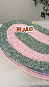 Royalton Keset Kamar Mandi Serap Air Keset Kaki Anti Slip Sumbu Oval Tebal 40 x 60 Cm