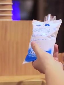 น้ำแข็ง เจลเก็บความเย็น ไอซ์แพ็ค เจลเย็น น้ําแข็งเทียม นำมาใช้ซ้ำได้ 100 ml 200 ml 400 ml