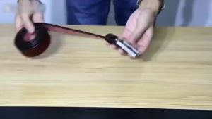 เข็มขัดโลหะผู้ชายเรียบง่ายสไตล์ญี่ปุ่นและเกาหลีที่ทันสมัย